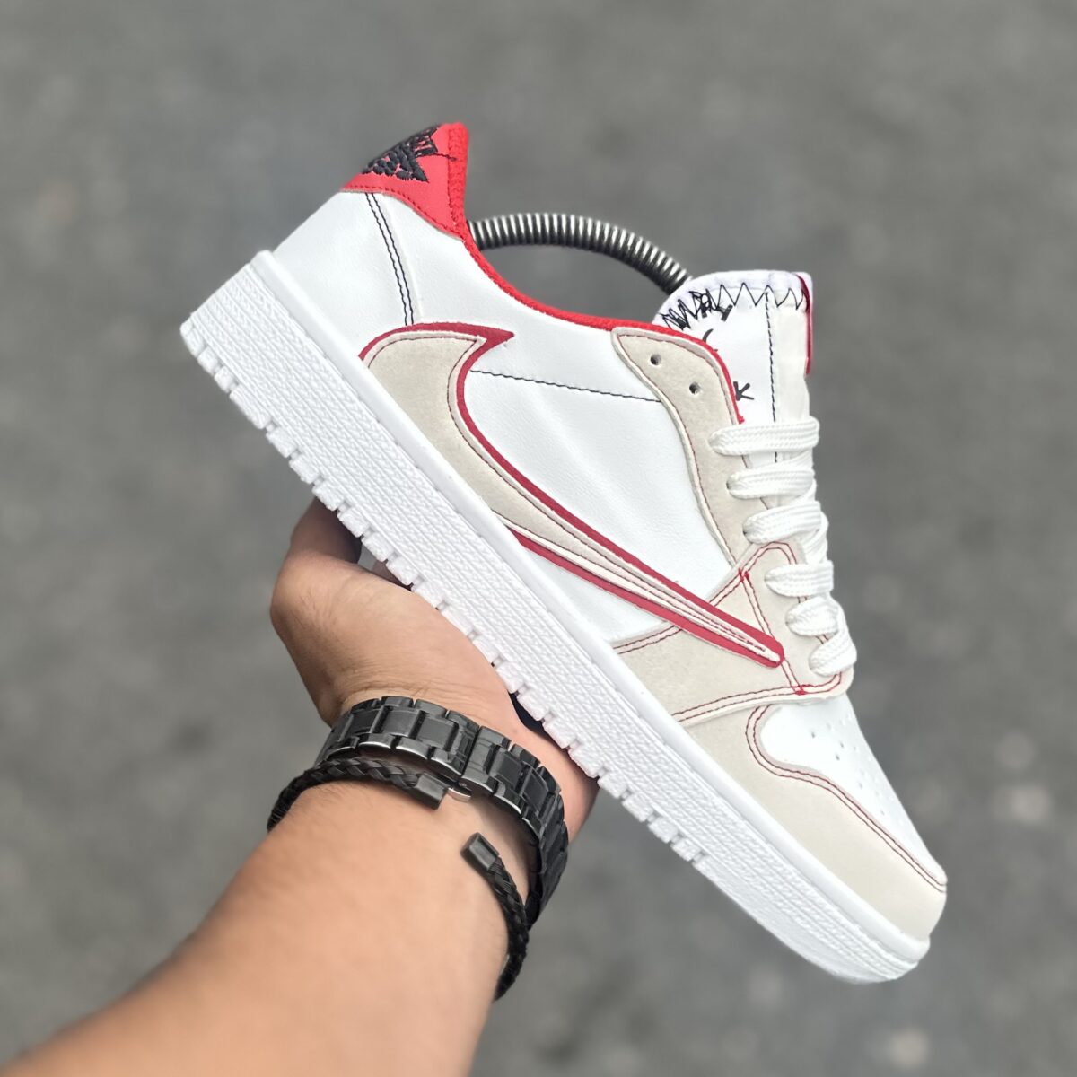 IMG_3720-1200x1200 کفش کتانی نایک تراویس لو Nike Travis Scott Low Red Phantom زنانه سفید قرمز مشکی | کفش اسپرت و روزمره | سایز ۳۷ تا ۴۰ - Image 1