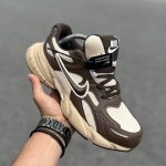 کفش اسپرت نایک ومرو 5 Nike Vomero 5 مردانه رنگ نسکافه‌ای | کتانی پیاده روی و روزمره | سایز ۴۱ تا ۴۴